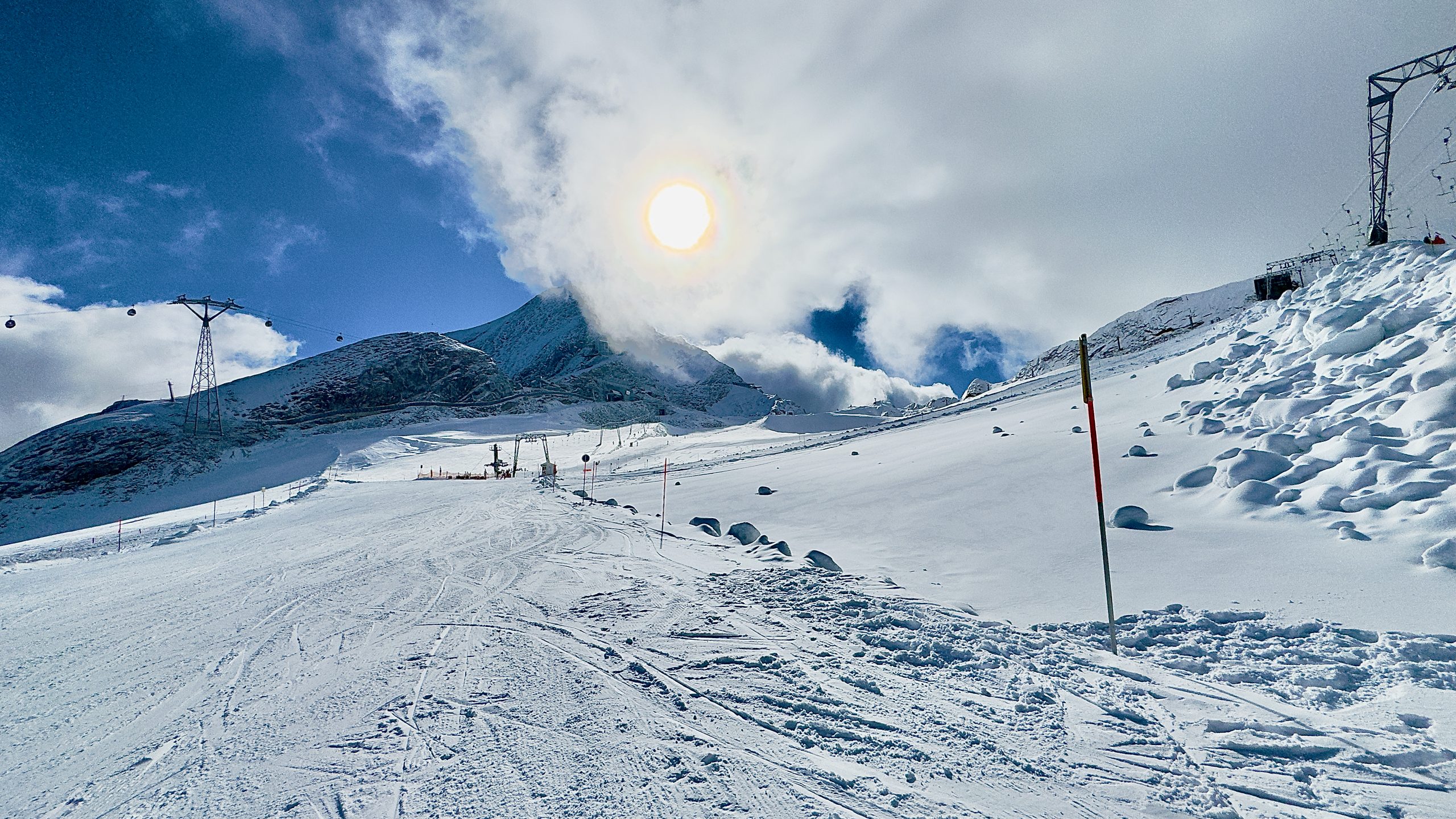 Wide slope on the Kitzsteinhorn glacier